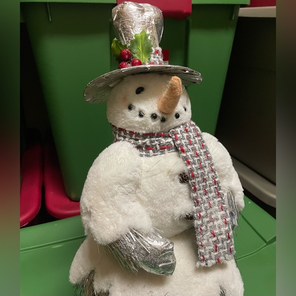 White and Silver Snowman - Picture 12 of 16